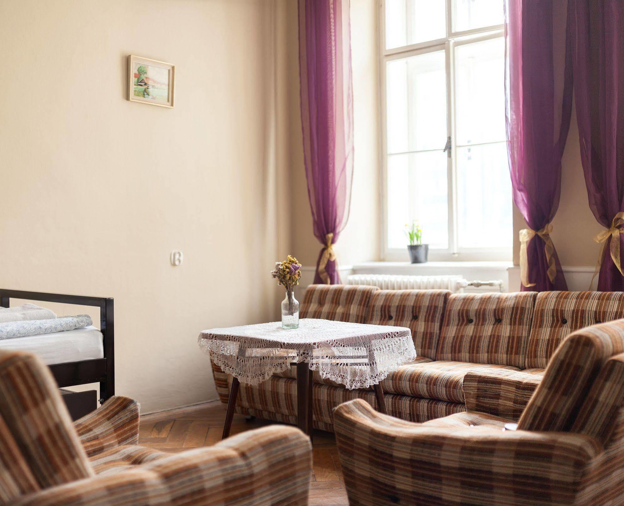 Hostel Fleda Brno Buitenkant foto